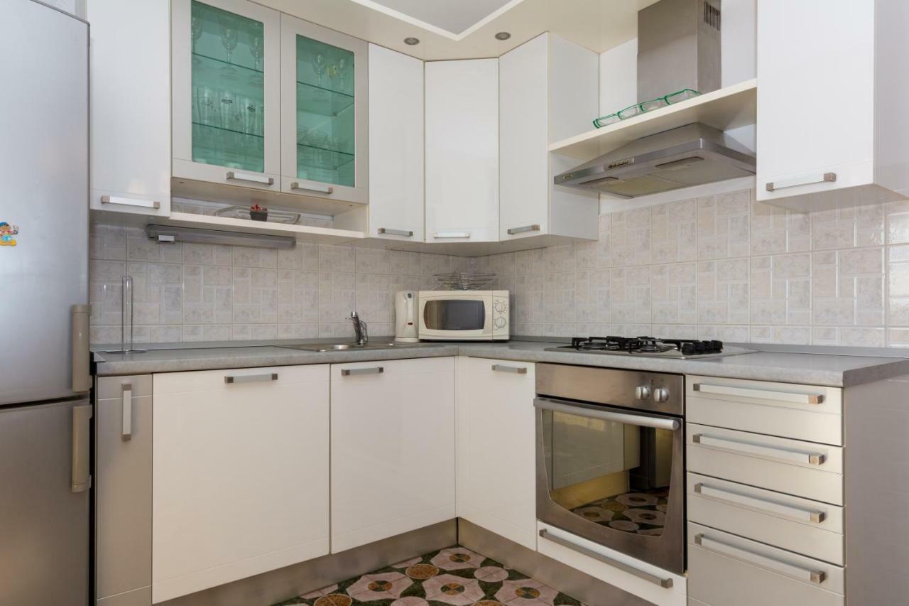 Apartments Pericic โปดสตรานา ภายนอก รูปภาพ