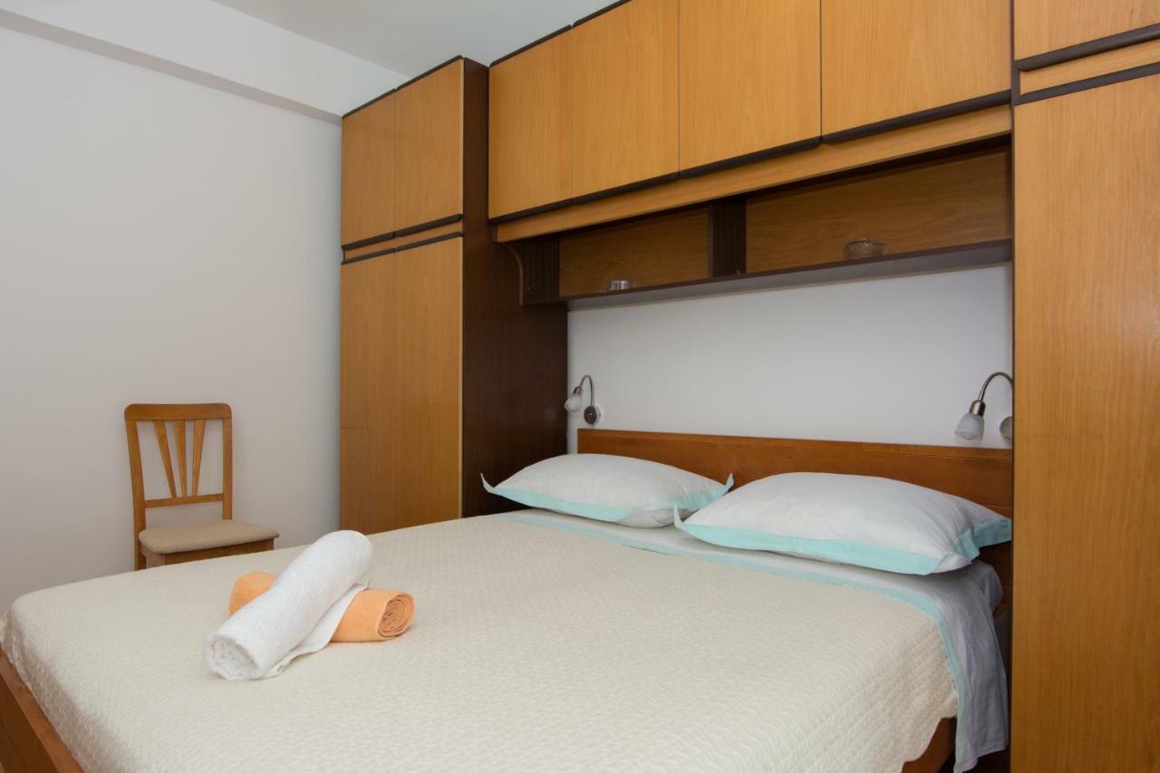 Apartments Pericic โปดสตรานา ภายนอก รูปภาพ