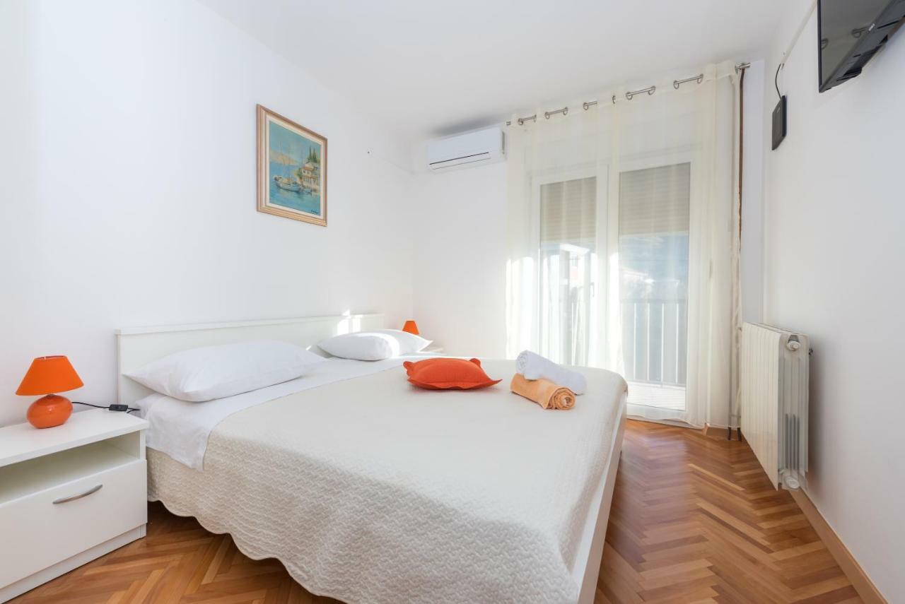 Apartments Pericic โปดสตรานา ภายนอก รูปภาพ